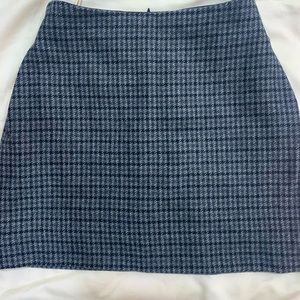 Aritzia mini skirt 00